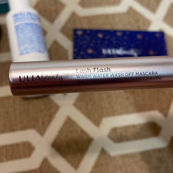 Ulta lot makeup - Picture 4 of 6